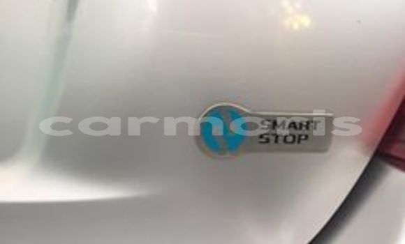 Acheter Occasion Voiture Toyota Vitz Gris à Port Louis, Port Louis District Acheter Occasion Voiture Toyota Vitz Gris à Port Louis, Port Louis District