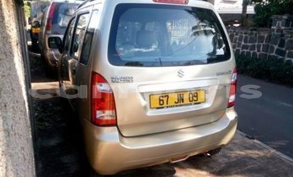 Buy Used Suzuki Wagon Beige Car in Grand Baie–Montagne Goyaves in Rodrigues Buy Used Suzuki Wagon Beige Car in Grand Baie–Montagne Goyaves in Rodrigues