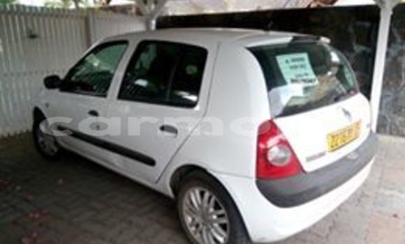 Buy Used Renault Clio White Car in Grand Baie–Montagne Goyaves in Rodrigues Buy Used Renault Clio White Car in Grand Baie–Montagne Goyaves in Rodrigues