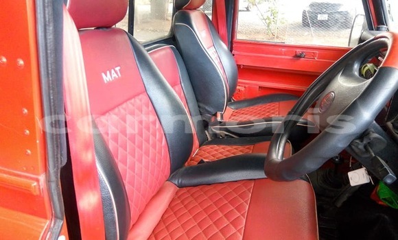 Buy Used Land Rover Defender Red Car in Grand Baie–Montagne Goyaves in Rodrigues Buy Used Land Rover Defender Red Car in Grand Baie–Montagne Goyaves in Rodrigues