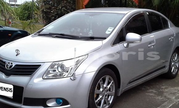 Buy Used Toyota Avensis Silver Car in Moka in Moka Buy Used Toyota Avensis Silver Car in Moka in Moka