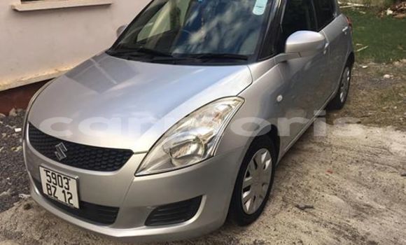 Acheter Occasion Voiture Suzuki Swift Gris à Port Louis, Port Louis District Acheter Occasion Voiture Suzuki Swift Gris à Port Louis, Port Louis District