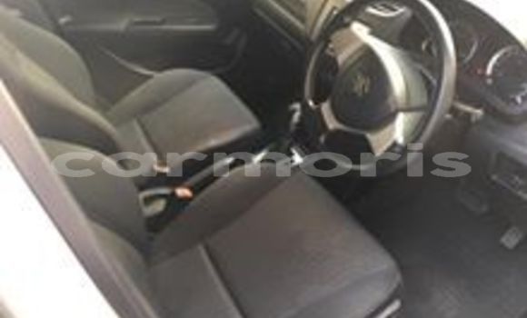 Acheter Occasion Voiture Suzuki Swift Gris à Port Louis, Port Louis District Acheter Occasion Voiture Suzuki Swift Gris à Port Louis, Port Louis District