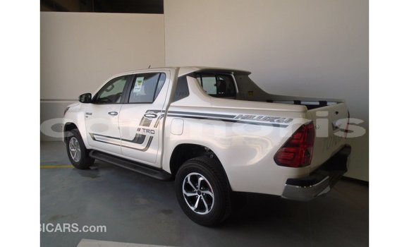 Acheter Import Voiture Toyota Hilux Blanc à Import - Dubai, Îles Agalega Acheter Import Voiture Toyota Hilux Blanc à Import - Dubai, Îles Agalega