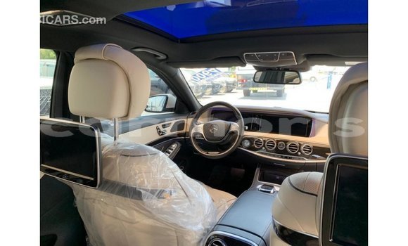 Buy Import Mercedes-Benz 190 White Car in Import - Dubai in Agalega Islands Buy Import Mercedes-Benz 190 White Car in Import - Dubai in Agalega Islands