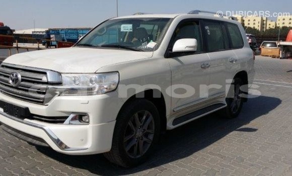 Buy Import Toyota Land Cruiser White Car in Import - Dubai in Agalega Islands Buy Import Toyota Land Cruiser White Car in Import - Dubai in Agalega Islands