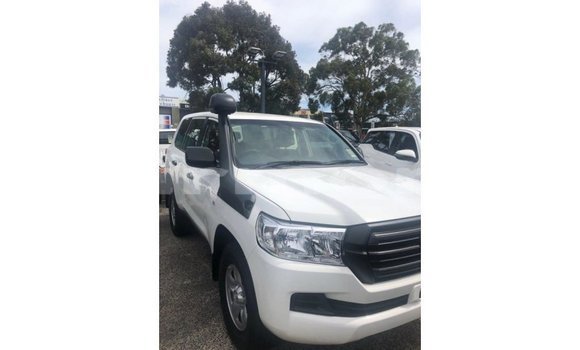 Buy Import Toyota Land Cruiser Black Car in Import - Dubai in Agalega Islands Buy Import Toyota Land Cruiser Black Car in Import - Dubai in Agalega Islands