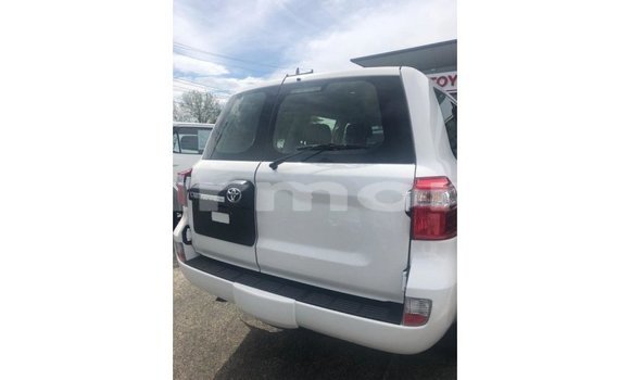 Buy Import Toyota Land Cruiser Black Car in Import - Dubai in Agalega Islands Buy Import Toyota Land Cruiser Black Car in Import - Dubai in Agalega Islands