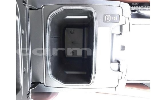 Acheter Import Voiture Toyota Land Cruiser Noir à Import - Dubai, Îles Agalega Acheter Import Voiture Toyota Land Cruiser Noir à Import - Dubai, Îles Agalega