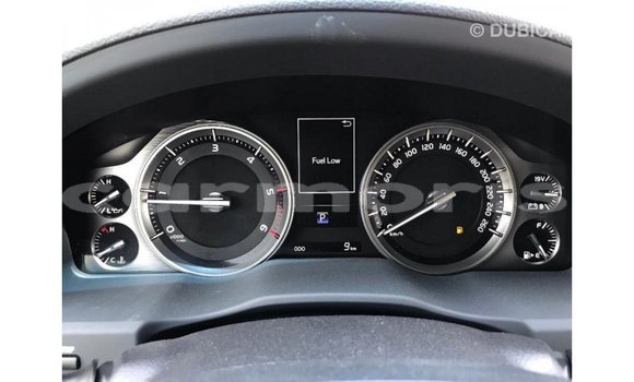 Acheter Import Voiture Toyota Land Cruiser Noir à Import - Dubai, Îles Agalega Acheter Import Voiture Toyota Land Cruiser Noir à Import - Dubai, Îles Agalega