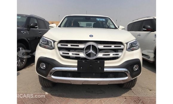 Buy Import Mercedes-Benz 250 White Car in Import - Dubai in Agalega Islands Buy Import Mercedes-Benz 250 White Car in Import - Dubai in Agalega Islands