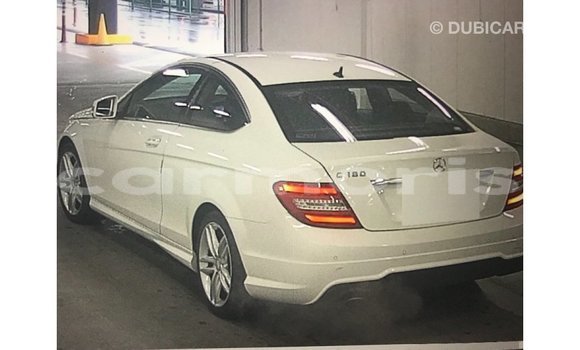 Buy Import Mercedes-Benz 190 White Car in Import - Dubai in Agalega Islands Buy Import Mercedes-Benz 190 White Car in Import - Dubai in Agalega Islands