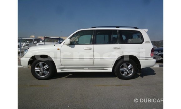 Buy Import Toyota Land Cruiser White Car in Import - Dubai in Agalega Islands Buy Import Toyota Land Cruiser White Car in Import - Dubai in Agalega Islands