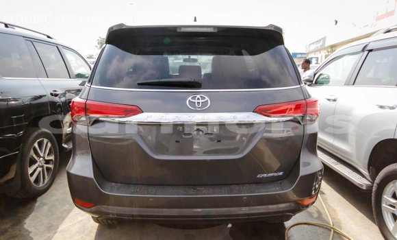 Acheter Import Voiture Toyota Fortuner Autre à Import - Dubai, Îles Agalega Acheter Import Voiture Toyota Fortuner Autre à Import - Dubai, Îles Agalega