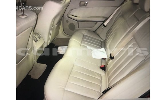 Buy Import Mercedes-Benz 190 Other Car in Import - Dubai in Agalega Islands Buy Import Mercedes-Benz 190 Other Car in Import - Dubai in Agalega Islands