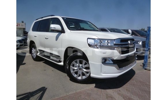 Acheter Import Voiture Toyota Land Cruiser Blanc à Import - Dubai, Îles Agalega Acheter Import Voiture Toyota Land Cruiser Blanc à Import - Dubai, Îles Agalega