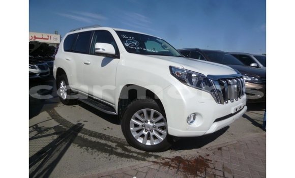 Acheter Import Voiture Toyota Prado Blanc à Import - Dubai, Îles Agalega Acheter Import Voiture Toyota Prado Blanc à Import - Dubai, Îles Agalega