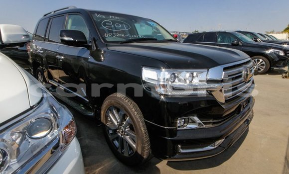 Acheter Import Voiture Toyota Land Cruiser Noir à Import - Dubai, Îles Agalega Acheter Import Voiture Toyota Land Cruiser Noir à Import - Dubai, Îles Agalega