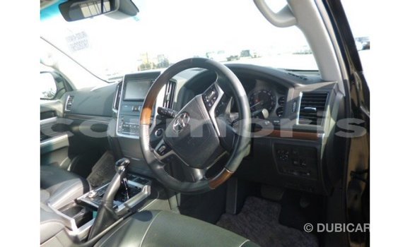 Acheter Import Voiture Toyota Land Cruiser Noir à Import - Dubai, Îles Agalega Acheter Import Voiture Toyota Land Cruiser Noir à Import - Dubai, Îles Agalega