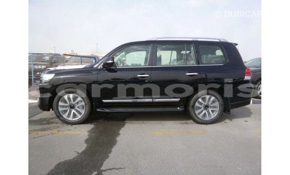 Acheter Import Voiture Toyota Land Cruiser Noir à Import - Dubai, Îles Agalega Acheter Import Voiture Toyota Land Cruiser Noir à Import - Dubai, Îles Agalega
