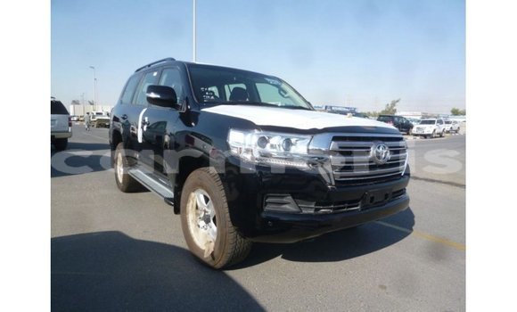 Acheter Import Voiture Toyota Land Cruiser Noir à Import - Dubai, Îles Agalega Acheter Import Voiture Toyota Land Cruiser Noir à Import - Dubai, Îles Agalega