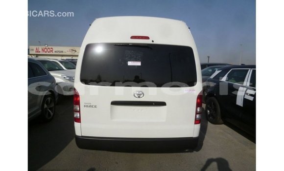 Acheter Import Voiture Toyota Hiace Blanc à Import - Dubai, Îles Agalega Acheter Import Voiture Toyota Hiace Blanc à Import - Dubai, Îles Agalega