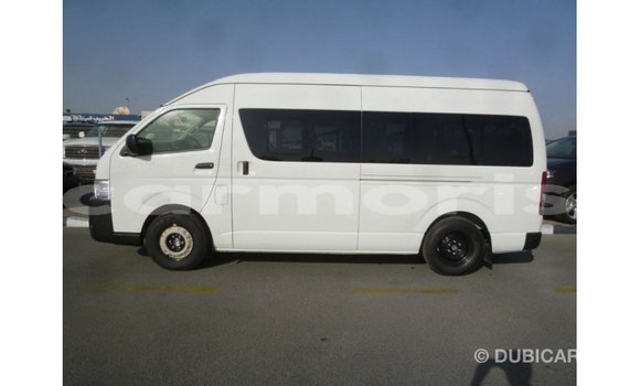 Acheter Import Voiture Toyota Hiace Blanc à Import - Dubai, Îles Agalega Acheter Import Voiture Toyota Hiace Blanc à Import - Dubai, Îles Agalega