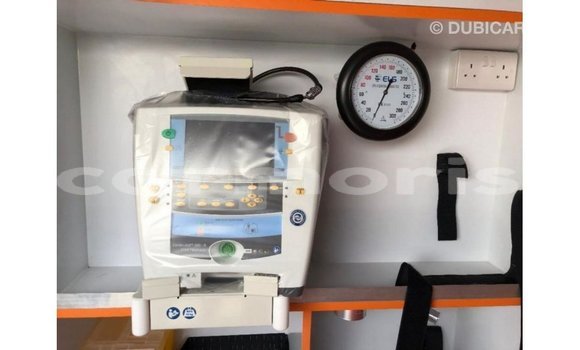 Acheter Import Voiture Toyota Hiace Blanc à Import - Dubai, Îles Agalega Acheter Import Voiture Toyota Hiace Blanc à Import - Dubai, Îles Agalega