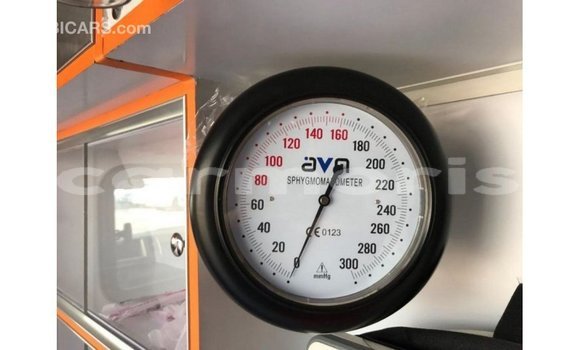 Acheter Import Voiture Toyota Hiace Blanc à Import - Dubai, Îles Agalega Acheter Import Voiture Toyota Hiace Blanc à Import - Dubai, Îles Agalega