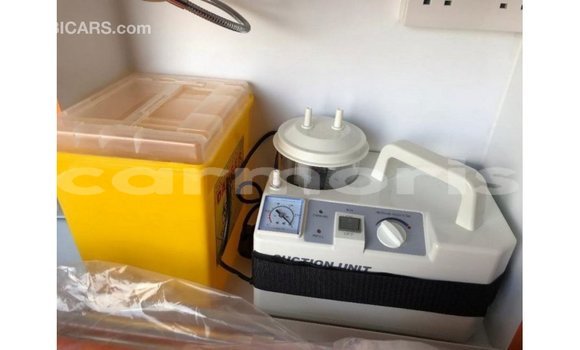 Acheter Import Voiture Toyota Hiace Blanc à Import - Dubai, Îles Agalega Acheter Import Voiture Toyota Hiace Blanc à Import - Dubai, Îles Agalega