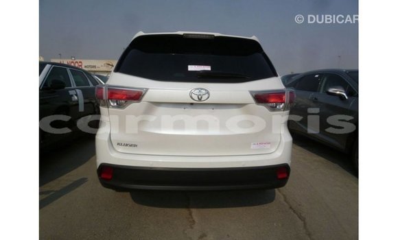 Acheter Import Voiture Toyota Kluger Blanc à Import - Dubai, Îles Agalega Acheter Import Voiture Toyota Kluger Blanc à Import - Dubai, Îles Agalega