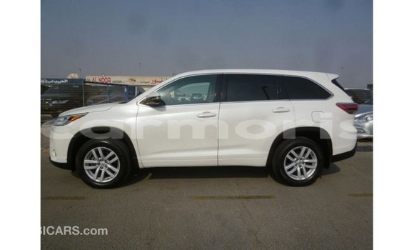 Acheter Import Voiture Toyota Kluger Blanc à Import - Dubai, Îles Agalega Acheter Import Voiture Toyota Kluger Blanc à Import - Dubai, Îles Agalega