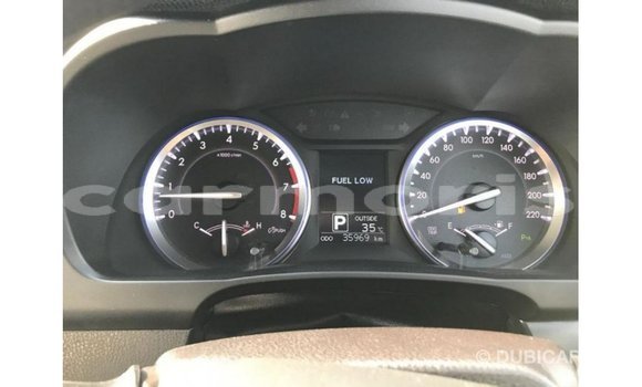 Acheter Import Voiture Toyota Kluger Blanc à Import - Dubai, Îles Agalega Acheter Import Voiture Toyota Kluger Blanc à Import - Dubai, Îles Agalega