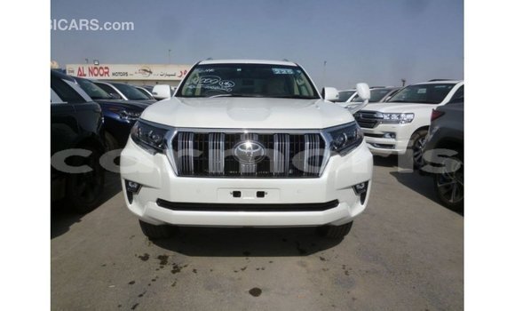 Acheter Import Voiture Toyota Prado Blanc à Import - Dubai, Îles Agalega Acheter Import Voiture Toyota Prado Blanc à Import - Dubai, Îles Agalega