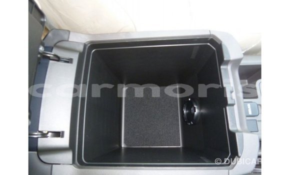 Acheter Import Voiture Toyota Prado Blanc à Import - Dubai, Îles Agalega Acheter Import Voiture Toyota Prado Blanc à Import - Dubai, Îles Agalega