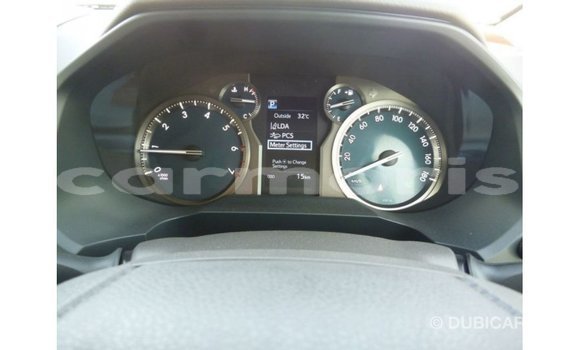 Acheter Import Voiture Toyota Prado Blanc à Import - Dubai, Îles Agalega Acheter Import Voiture Toyota Prado Blanc à Import - Dubai, Îles Agalega