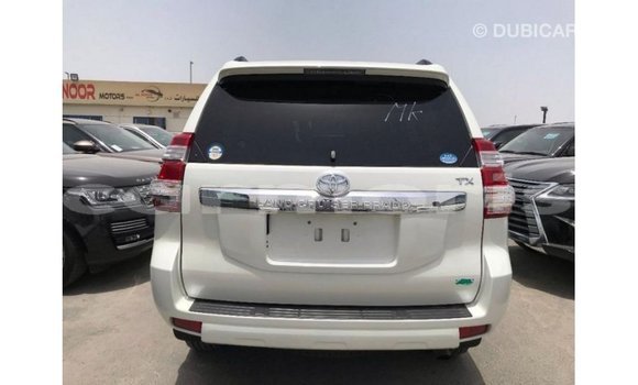 Acheter Import Voiture Toyota Prado Blanc à Import - Dubai, Îles Agalega Acheter Import Voiture Toyota Prado Blanc à Import - Dubai, Îles Agalega