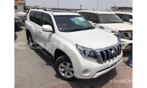 Acheter Import Voiture Toyota Prado Blanc à Import - Dubai, Îles Agalega Acheter Import Voiture Toyota Prado Blanc à Import - Dubai, Îles Agalega