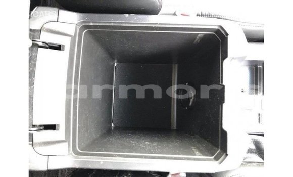 Acheter Import Voiture Toyota Prado Blanc à Import - Dubai, Îles Agalega Acheter Import Voiture Toyota Prado Blanc à Import - Dubai, Îles Agalega