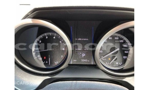 Acheter Import Voiture Toyota Prado Blanc à Import - Dubai, Îles Agalega Acheter Import Voiture Toyota Prado Blanc à Import - Dubai, Îles Agalega