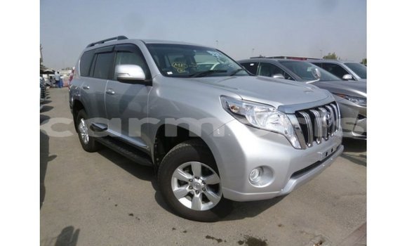 Acheter Import Voiture Toyota Prado Autre à Import - Dubai, Îles Agalega Acheter Import Voiture Toyota Prado Autre à Import - Dubai, Îles Agalega