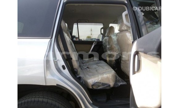 Acheter Import Voiture Toyota Prado Autre à Import - Dubai, Îles Agalega Acheter Import Voiture Toyota Prado Autre à Import - Dubai, Îles Agalega
