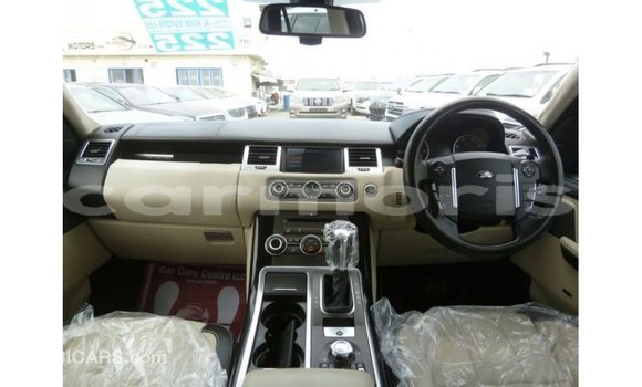Buy Import Land Rover Range Rover Other Car in Import - Dubai in Agalega Islands Buy Import Land Rover Range Rover Other Car in Import - Dubai in Agalega Islands