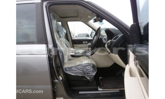 Buy Import Land Rover Range Rover Other Car in Import - Dubai in Agalega Islands Buy Import Land Rover Range Rover Other Car in Import - Dubai in Agalega Islands