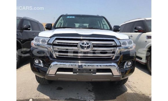Acheter Import Voiture Toyota Land Cruiser Noir à Import - Dubai, Îles Agalega Acheter Import Voiture Toyota Land Cruiser Noir à Import - Dubai, Îles Agalega