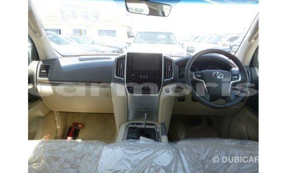 Acheter Import Voiture Toyota Land Cruiser Blanc à Import - Dubai, Îles Agalega Acheter Import Voiture Toyota Land Cruiser Blanc à Import - Dubai, Îles Agalega