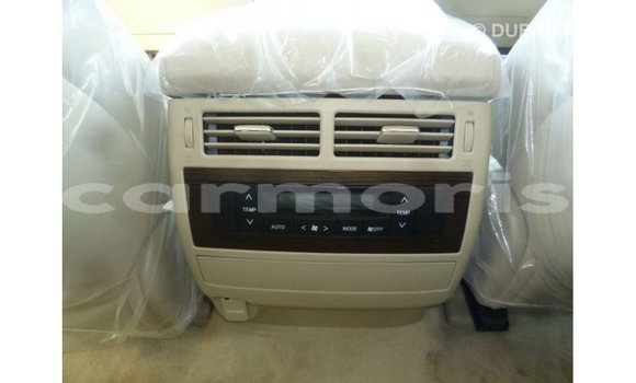 Acheter Import Voiture Toyota Land Cruiser Blanc à Import - Dubai, Îles Agalega Acheter Import Voiture Toyota Land Cruiser Blanc à Import - Dubai, Îles Agalega
