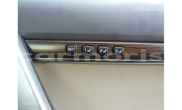 Acheter Import Voiture Toyota Land Cruiser Noir à Import - Dubai, Îles Agalega Acheter Import Voiture Toyota Land Cruiser Noir à Import - Dubai, Îles Agalega