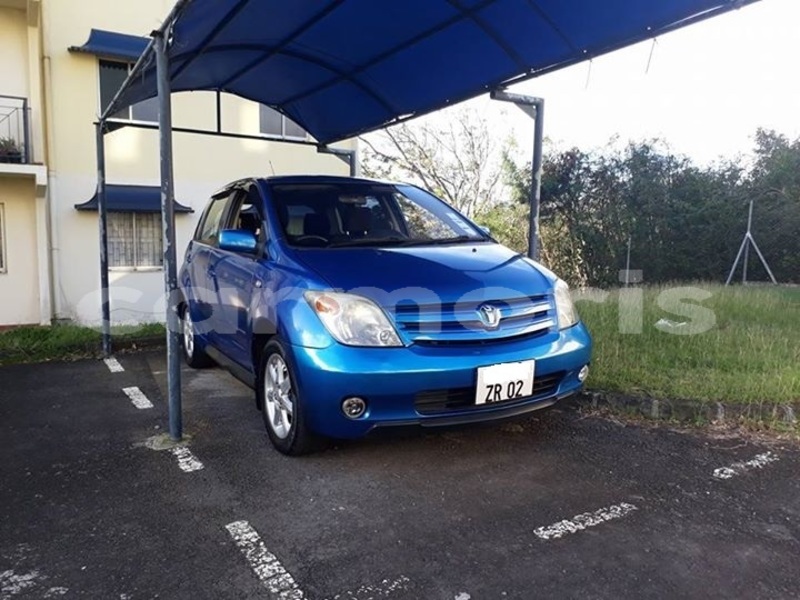 Big with watermark toyota ist