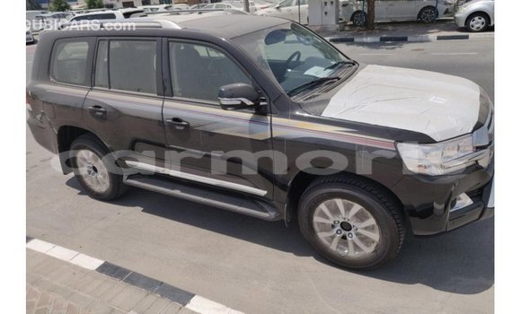 Acheter Import Voiture Toyota Land Cruiser Noir à Import - Dubai, Îles Agalega Acheter Import Voiture Toyota Land Cruiser Noir à Import - Dubai, Îles Agalega
